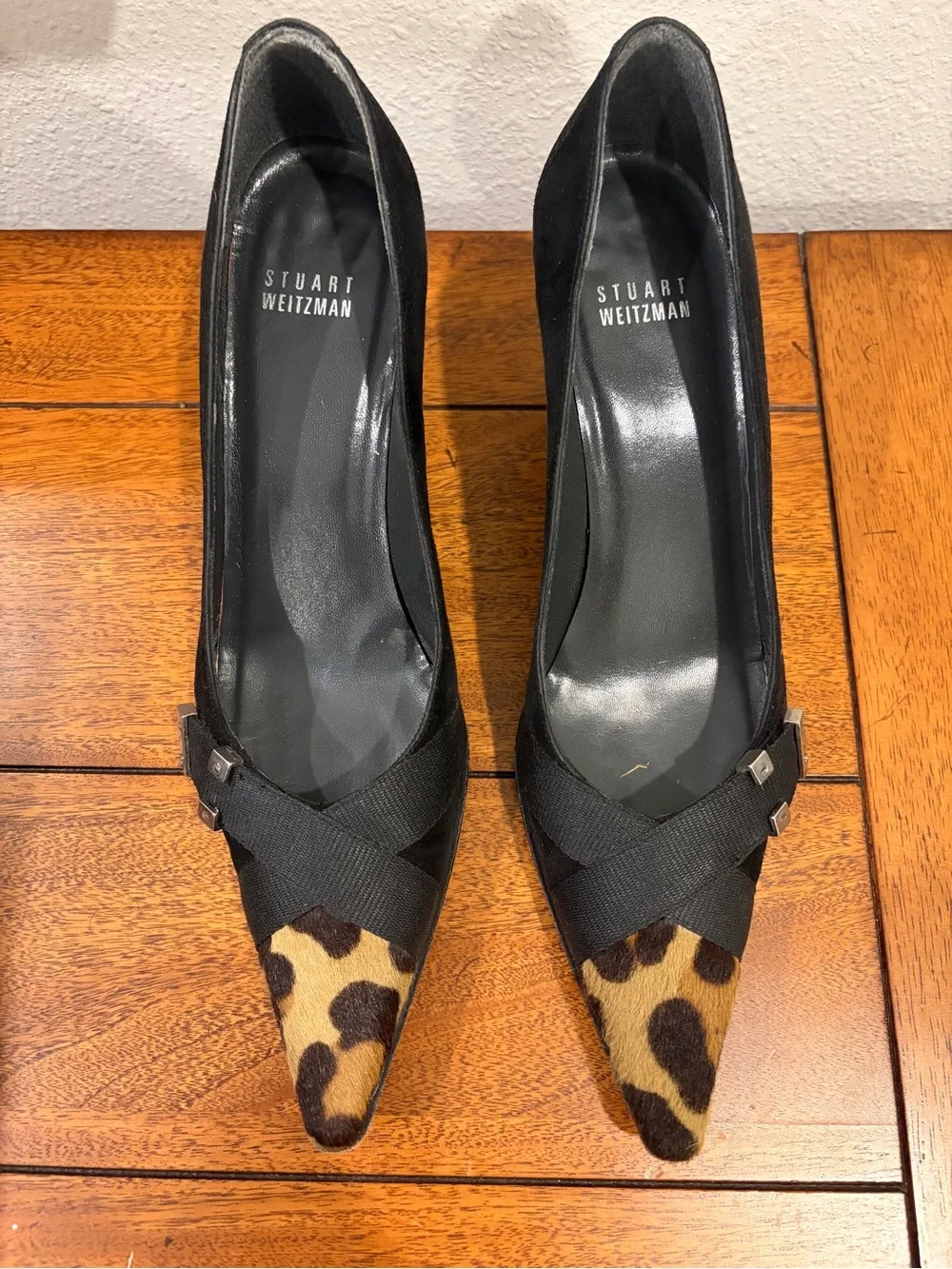 Stuart Weitzman Black suede kitten heel Pumps with Leopard Print Pointed Toe 7.5